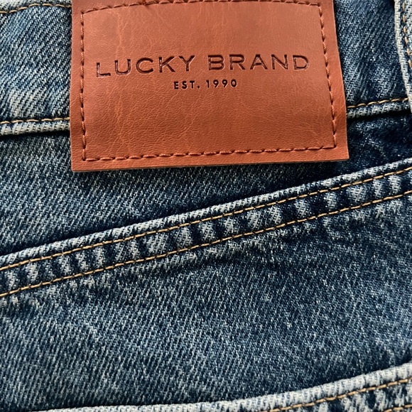 Lucky Brand 90’s Loose Jeans - Picture 2 of 7